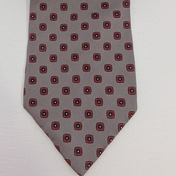 Stuart Ashley Men's Gray Print Silk Tie. Made in the USA. - Picture 3 of 5